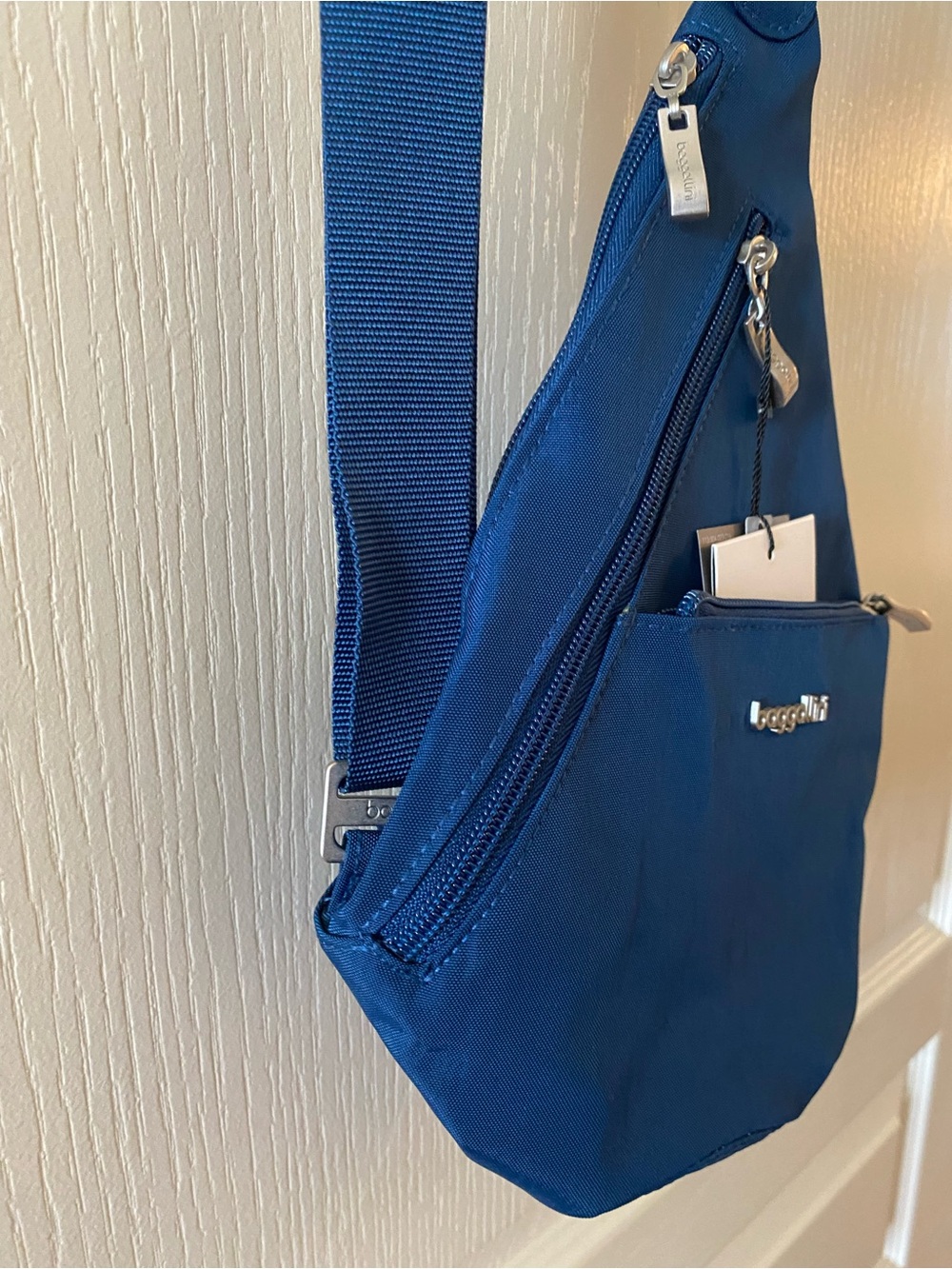 BAGGALLINI Mini Sling Bag in Blue - Picture 5 of 15